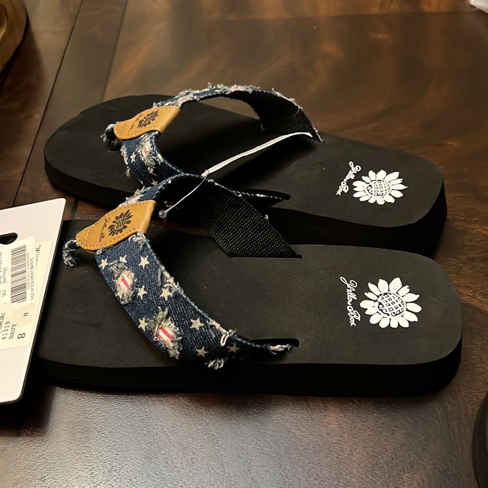 Yellow Box Firework Flip Flop. - Picture 4 of 8